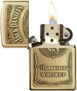 Aansteker Zippo Jack Daniel's Label Brass Emblem -Barbecue Serie Winkel 1015x1200 2