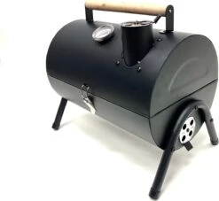 Compacte Draagbare Kolen BBQ Van Wolff BBQ - Handig Voor Op De Camping Op Het Strand Of In Een Park - Smoker Barbecue - Draagbare Lichtgewicht Bbq - Met Thermometer En Lucht Doorvoer. Laat Je Vlees Langzaam Garen. 10 Compacte Draagbare Kolen BBQ Van Wolff BBQ - Handig Voor Op De Camping Op Het Strand Of In Een Park - Smoker Barbecue - Draagbare Lichtgewicht Bbq - Met Thermometer En Lucht Doorvoer. Laat Je Vlees Langzaam Garen. -Barbecue Serie Winkel 1200x1102 2