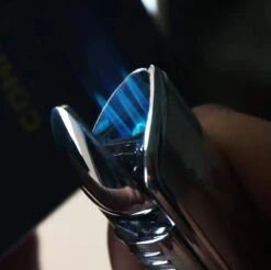 Cohiba® Sigarenaansteker - Sigarenboor - Sigaren - Sigaar - Cohiba Aansteker - Sigarenboor - Sigaren Accessoires - Sigarenknipper - Sigaar Aansteker - Cohiba - Incl. Luxe Geschenkdoos - Zwart -Barbecue Serie Winkel 1200x1197 11