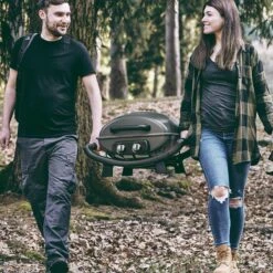 Burnhard Draagbare 2-Branders Gasbarbecue - Afdekhoes - BBQ Wayne -Barbecue Serie Winkel 1200x1200 179