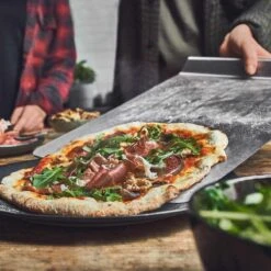 Burnhard Pizzasteen 38 X 30 X 1,5 Cm + Pizzaschep -Barbecue Serie Winkel 1200x1200 776