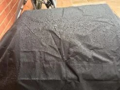 COVER UP HOC RED Label BBQ Hoes 145x61x117 Cm Waterdichte Barbecue Hoes / Afdekhoes Bbq / Met Trekkoord, Bbq Hoes, Bbq Hoes Waterdicht, Bbq Beschermhoes Zwart -Barbecue Serie Winkel 1200x902 6