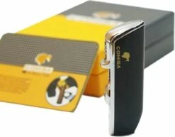 Cohiba® Sigarenaansteker - Sigarenboor - Sigaren - Sigaar - Cohiba Aansteker - Sigarenboor - Sigaren Accessoires - Sigarenknipper - Sigaar Aansteker - Cohiba - Incl. Luxe Geschenkdoos - Zwart -Barbecue Serie Winkel 1200x937 4