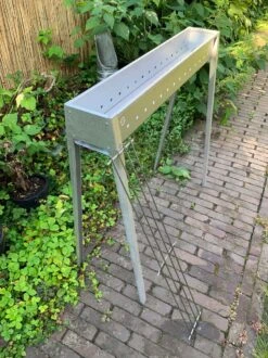 Spiedini Saté-bbq Bali 80 - Saté Houtskoolbarbecue Met Horizontaal Rooster - 80 Cm Lang, 11 Cm Breed - Materiaal: Gealuminiseerd Ijzer -Barbecue Serie Winkel 899x1200 1