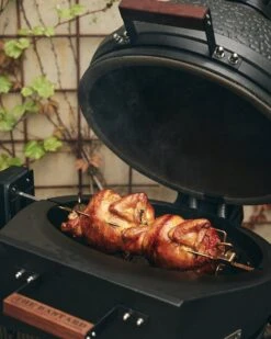 The Bastard Pizza - Rotisserie Large -Barbecue Serie Winkel 959x1200